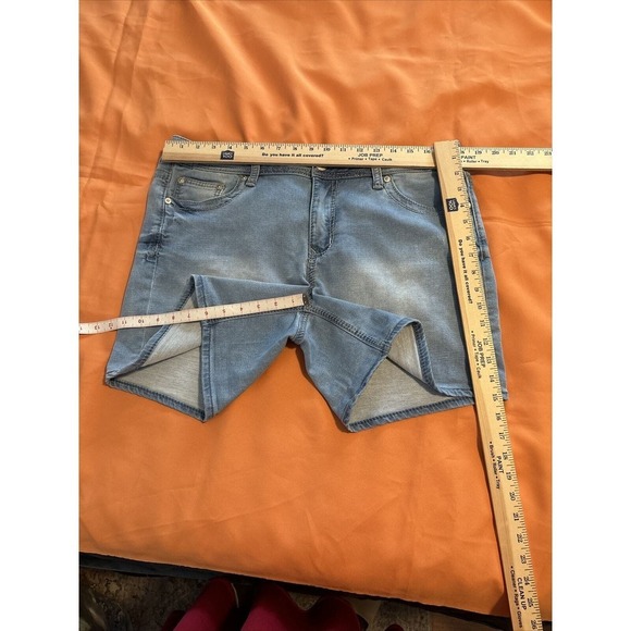 Authentic SEVEN 7 Women’s Shorts Size 14 Distressed Pocket Inseam 6” Mid-Rise - Picture 9 of 10